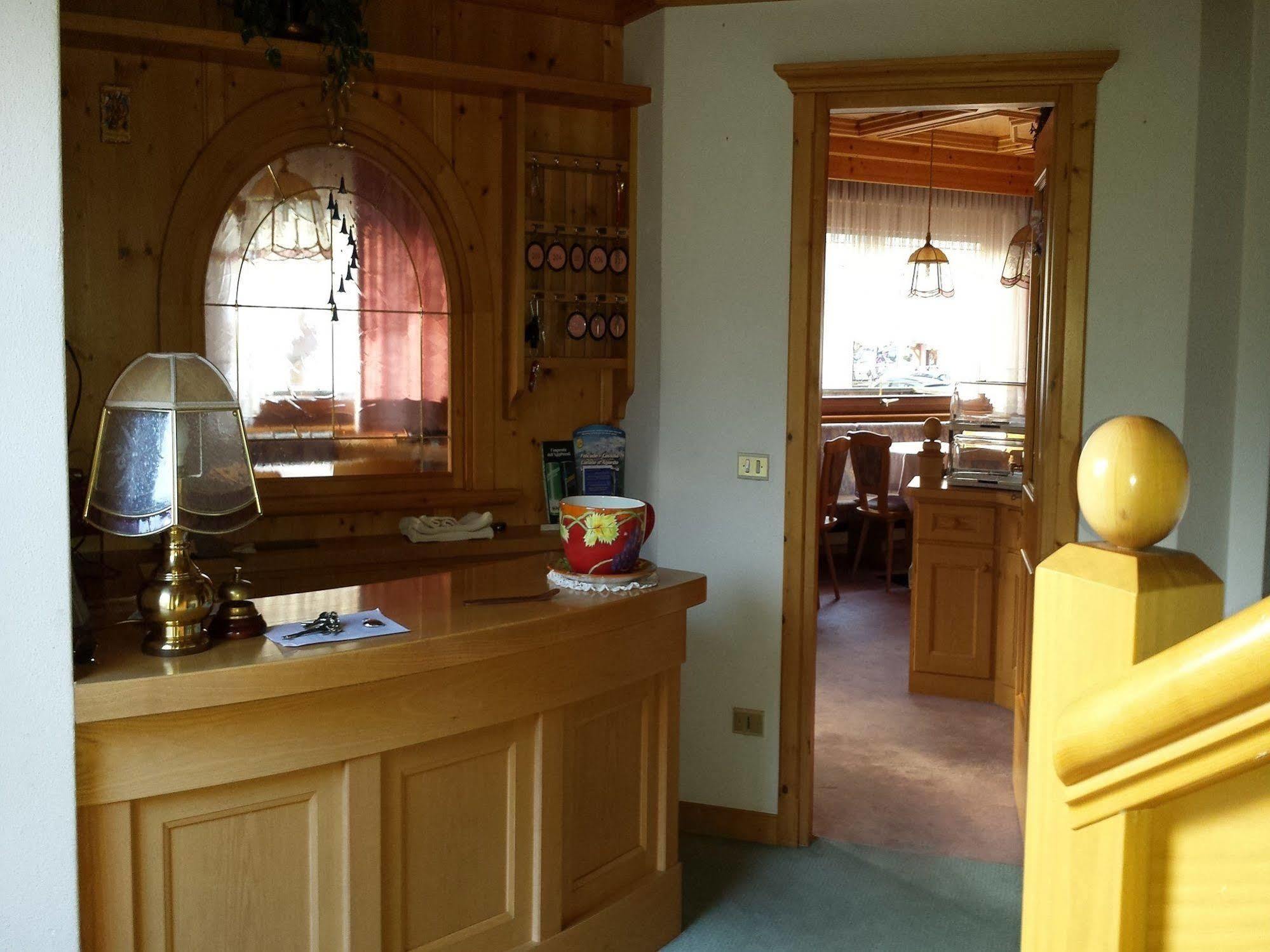 Garni Valdan Hotel Falcade Bagian luar foto